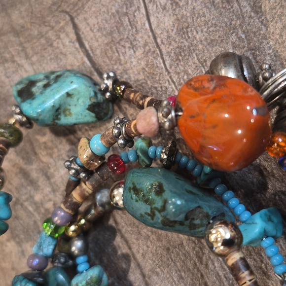 Vintage Handcrafted Southwestern Wire Wrapped Stone Pendant Beaded Necklace - Picture 10 of 14